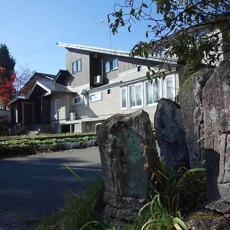 Community House Tyrolien Hotel Hakuba Exterior foto