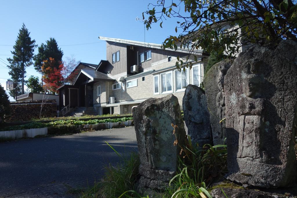 Community House Tyrolien Hotel Hakuba Exterior foto