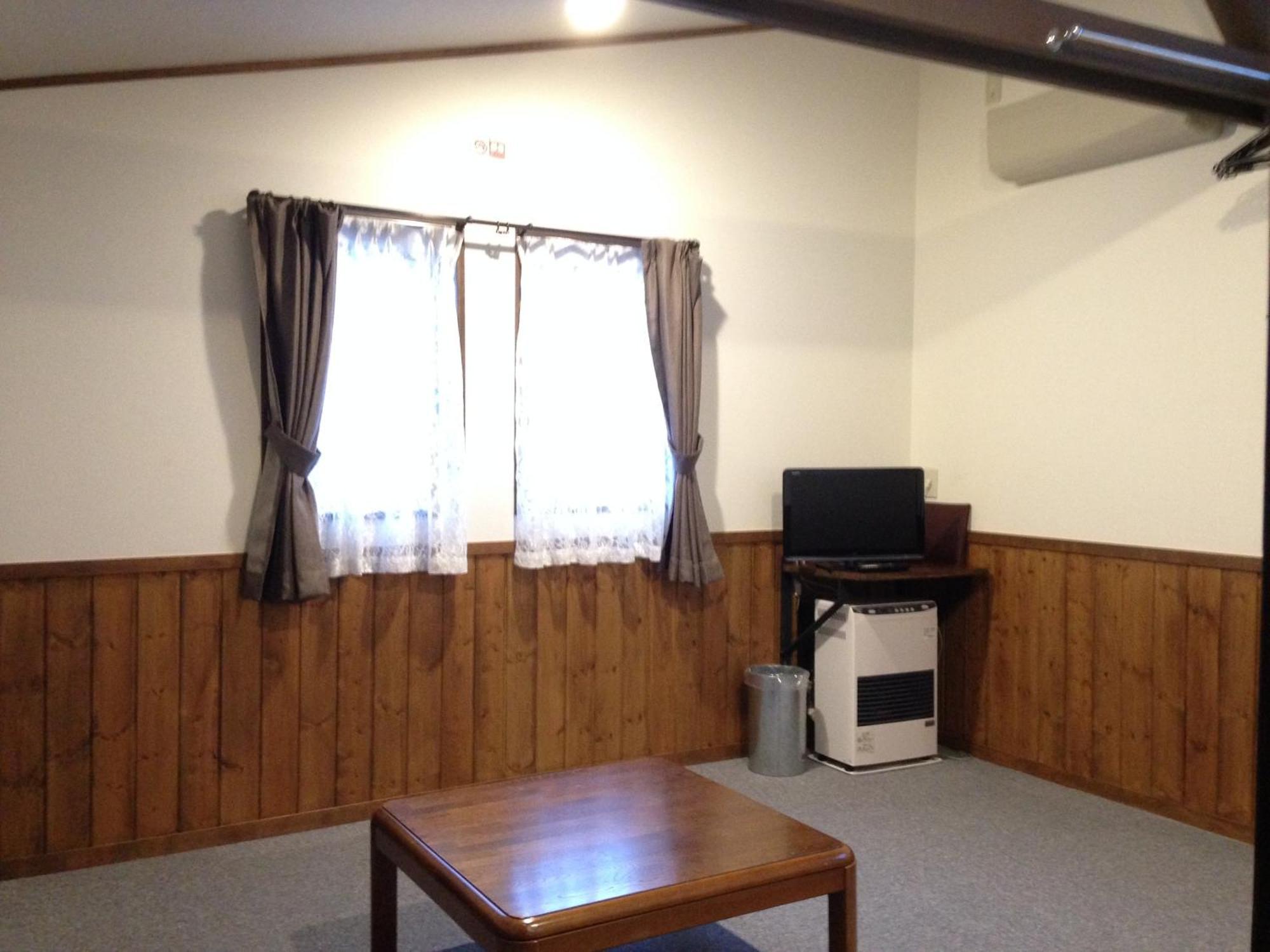 Community House Tyrolien Hotel Hakuba Quarto foto