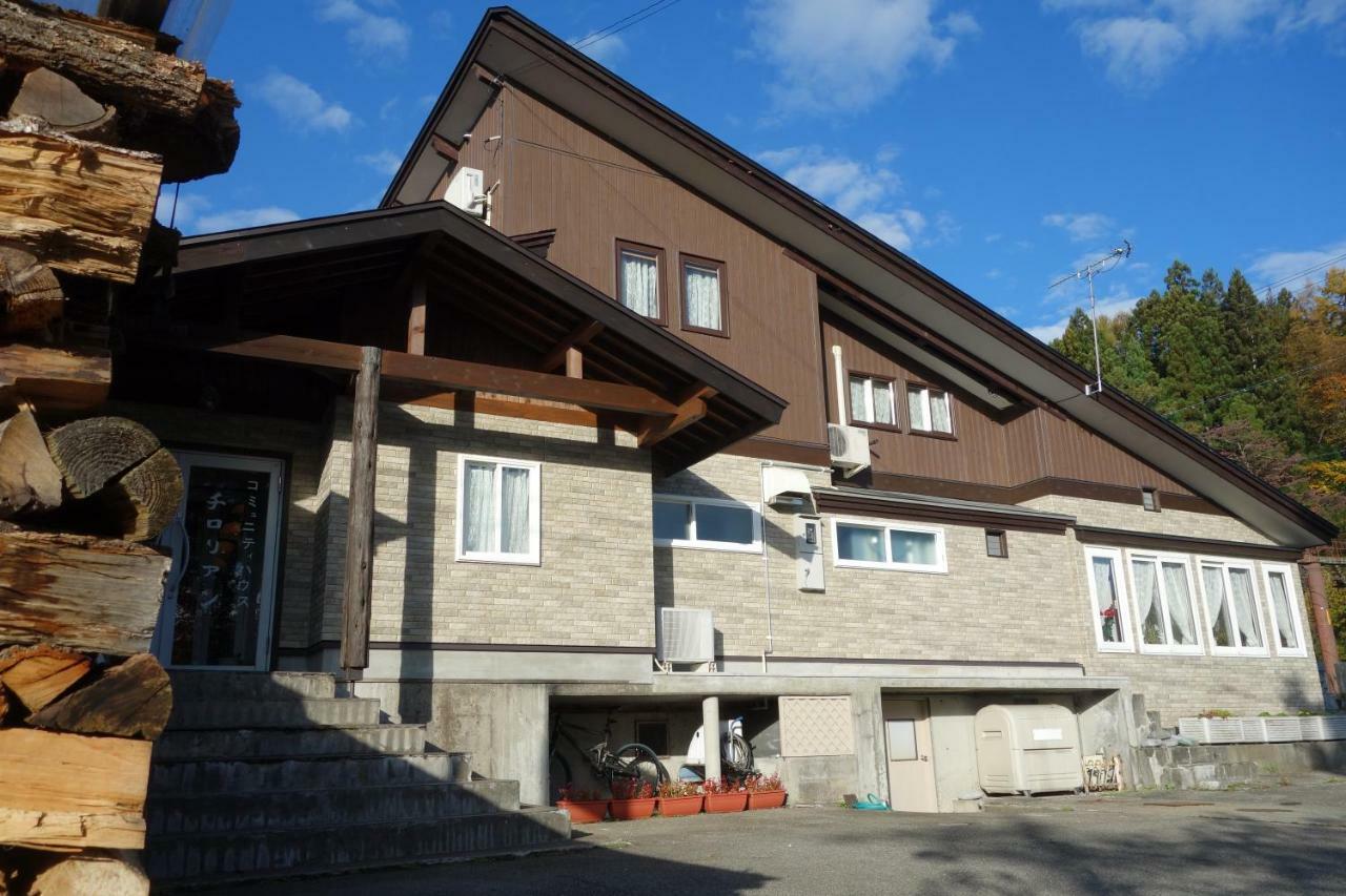 Community House Tyrolien Hotel Hakuba Exterior foto