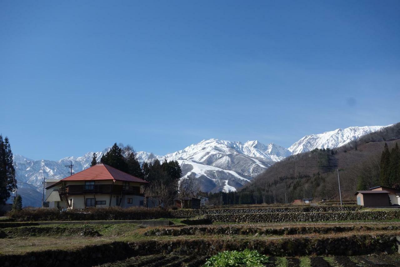 Community House Tyrolien Hotel Hakuba Exterior foto